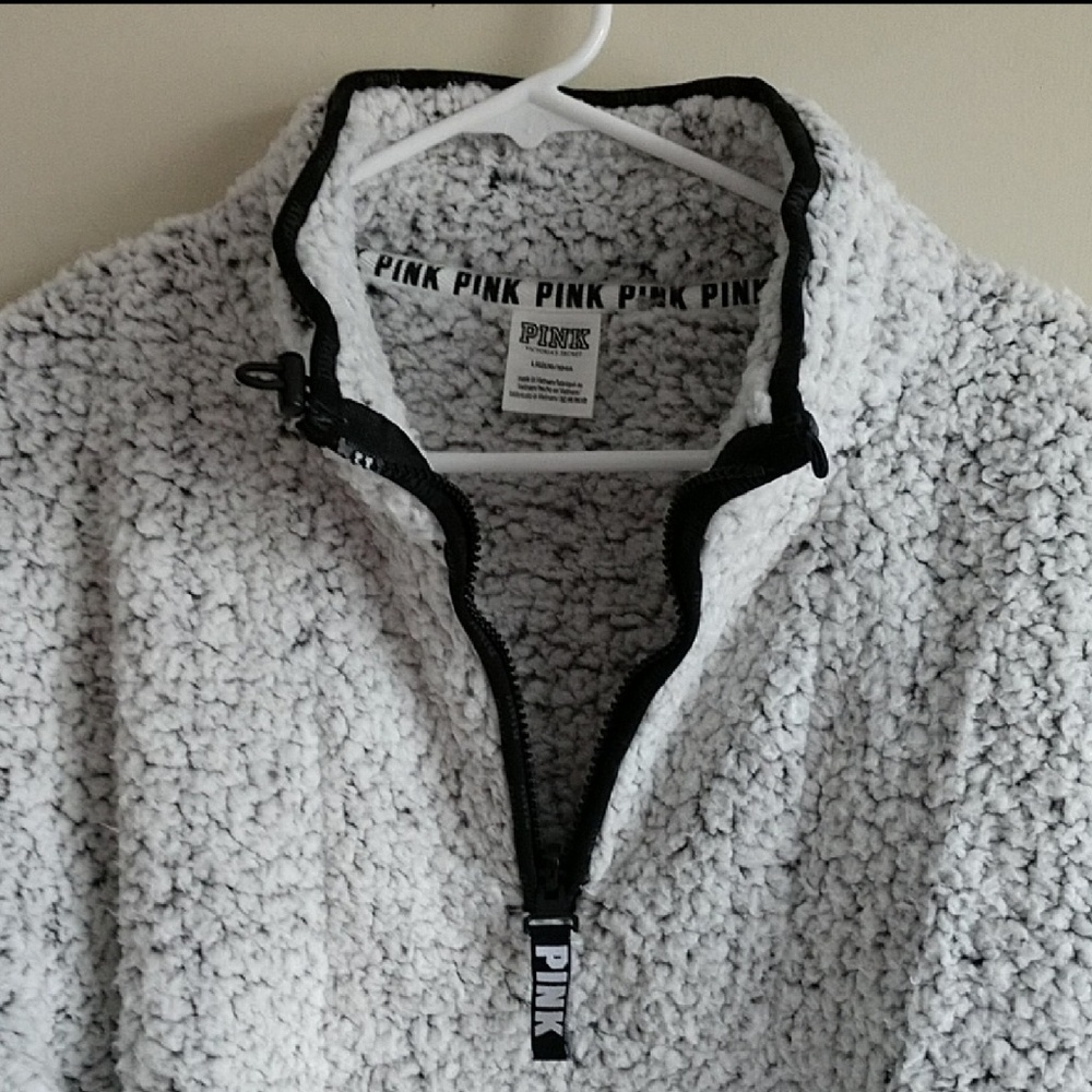 LAST ONE🌺Size L🌺 PINK VS SHERPA QUARTER ZIP - Picture 3 of 7